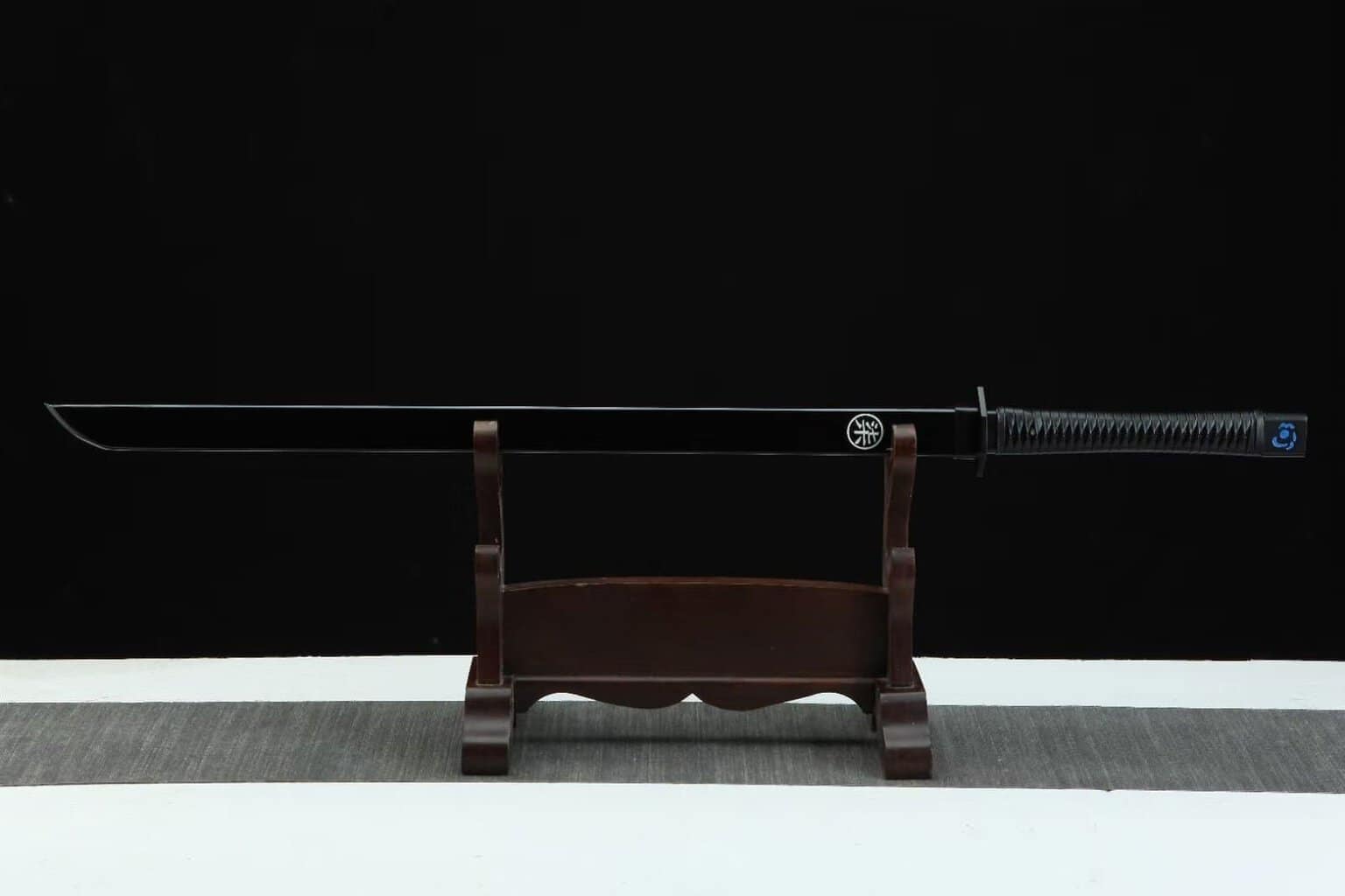 Chokutō Negro y Azul