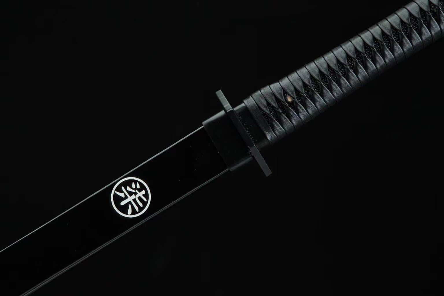 Chokutō Negro y Azul