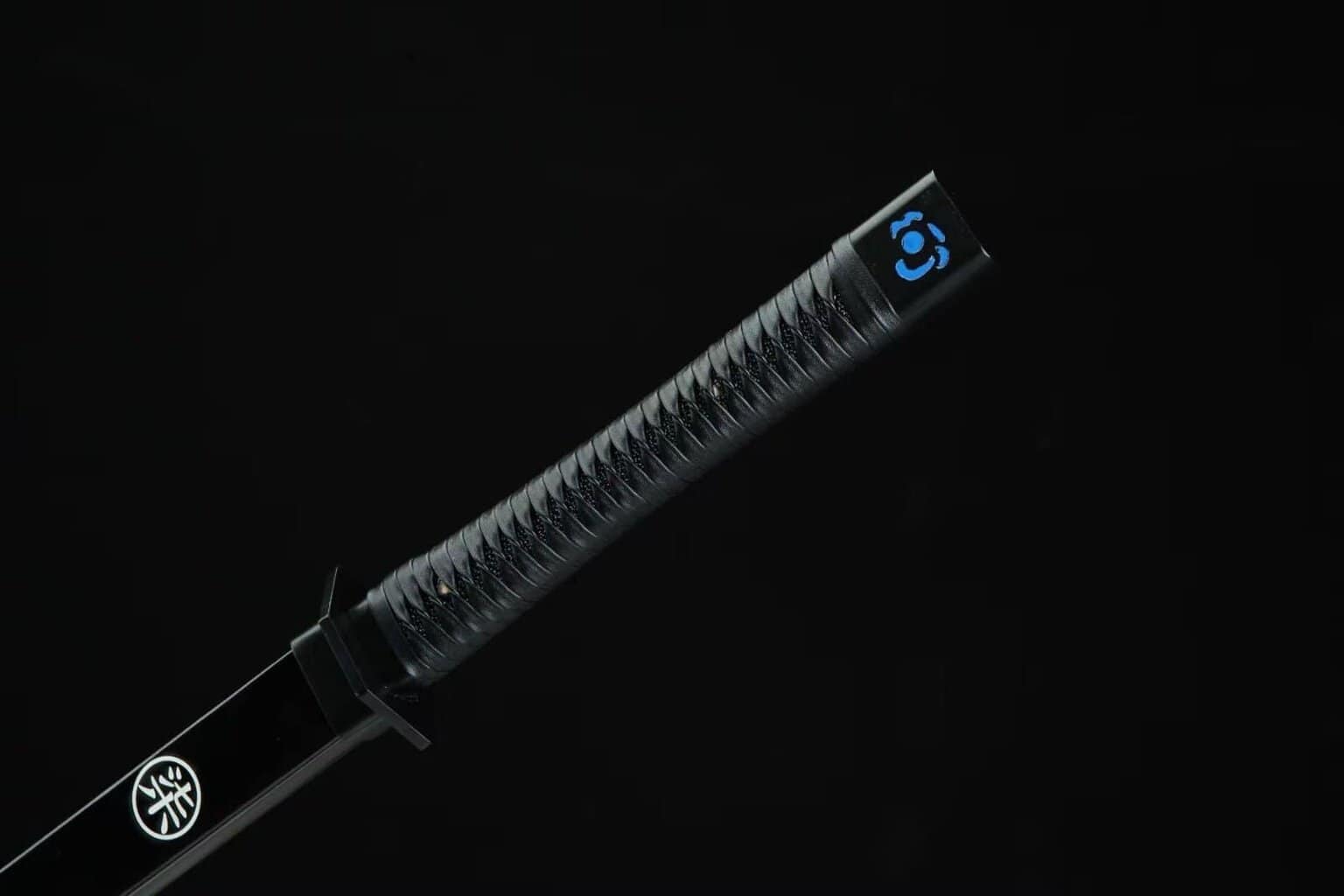 Chokutō Negro y Azul