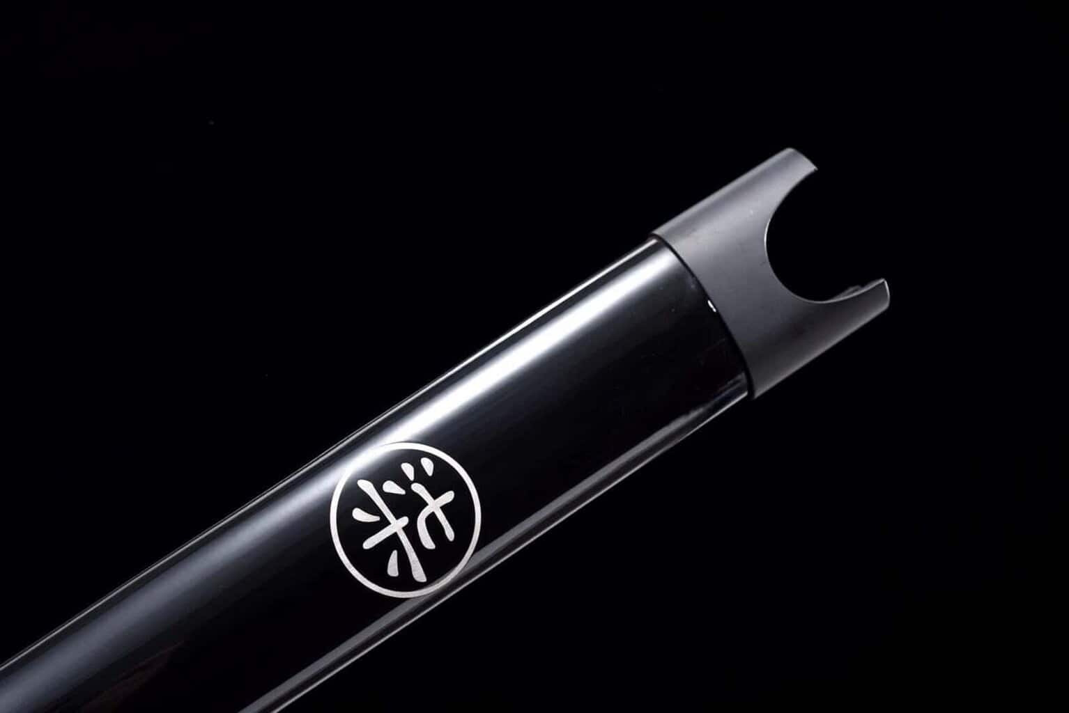 Espada China Negra Hoja Eléctrica Azul