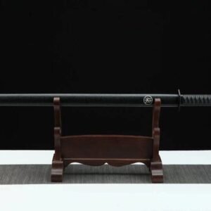 Espada de hoja recta negra