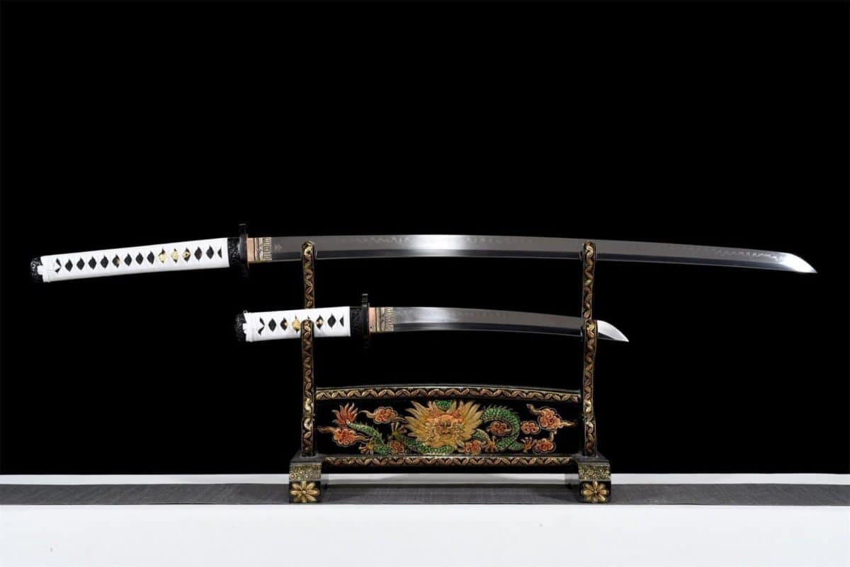 Katana y Tanto Jin Sakai