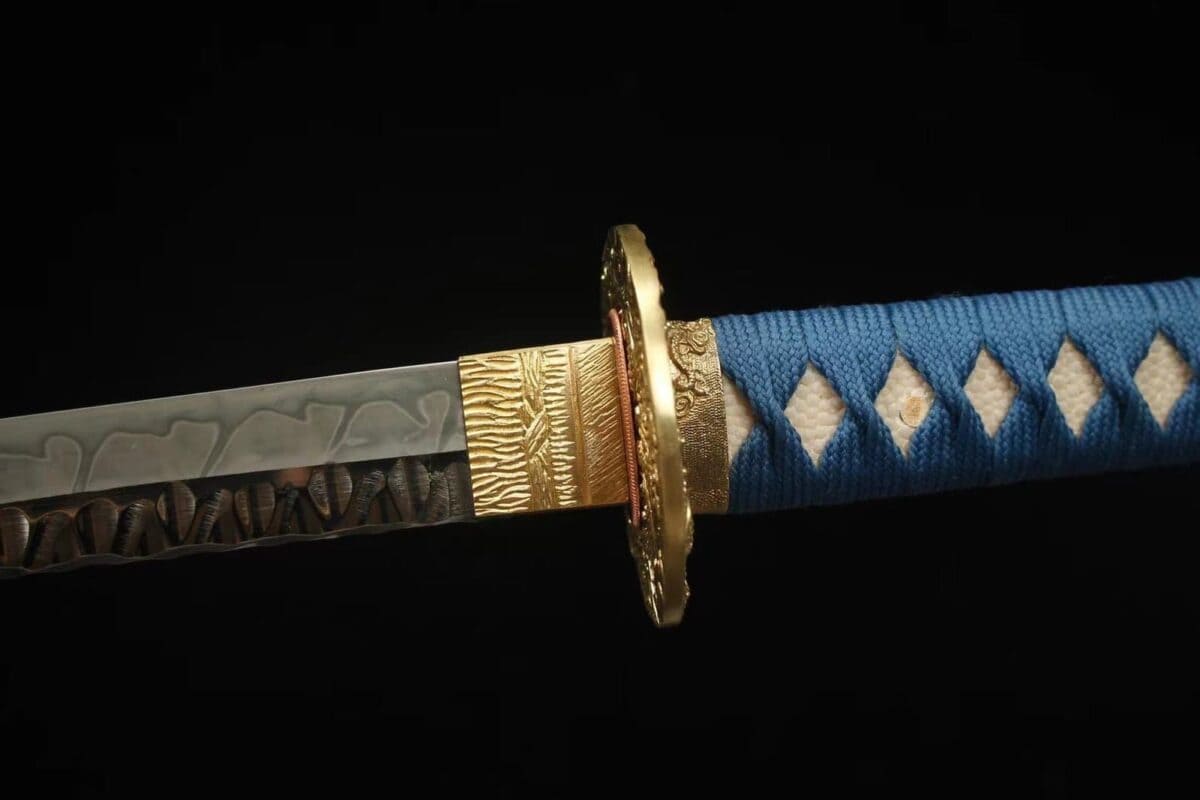 Katana Azul Y Blanca, Acero T10