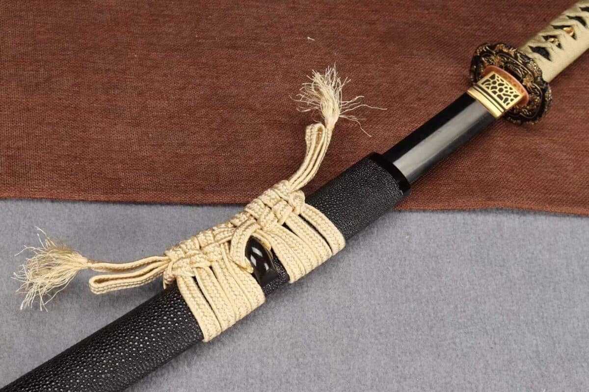 Katana Japonesa Beige y Negra