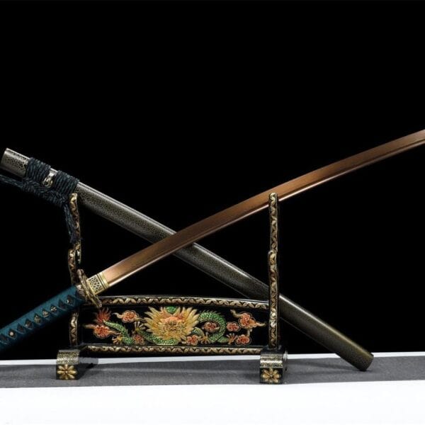 Katana Dragón, Hoja Dorada