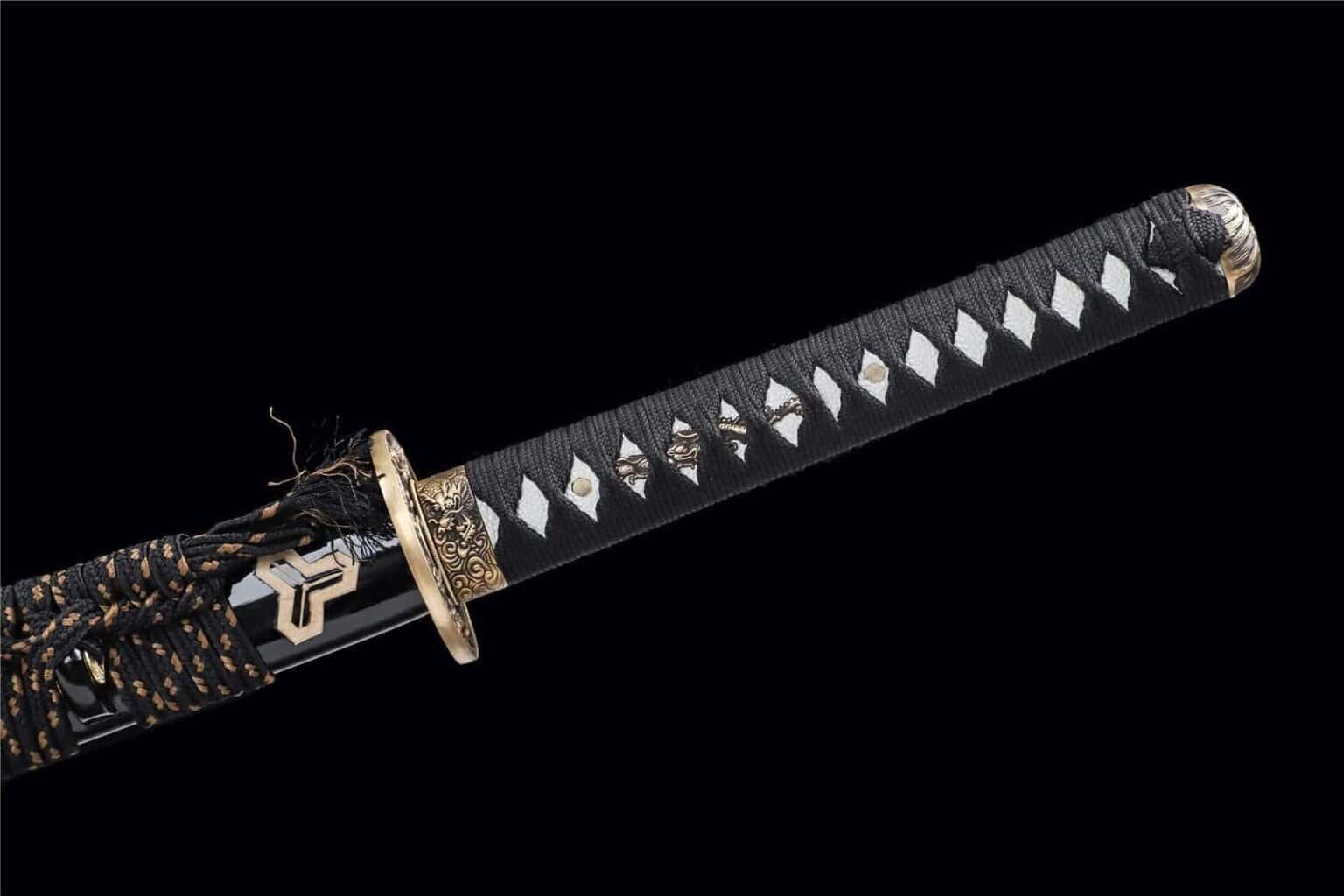 Katana con hoja morada