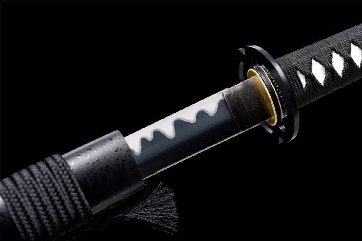 Katana Negra Hoja Blanca