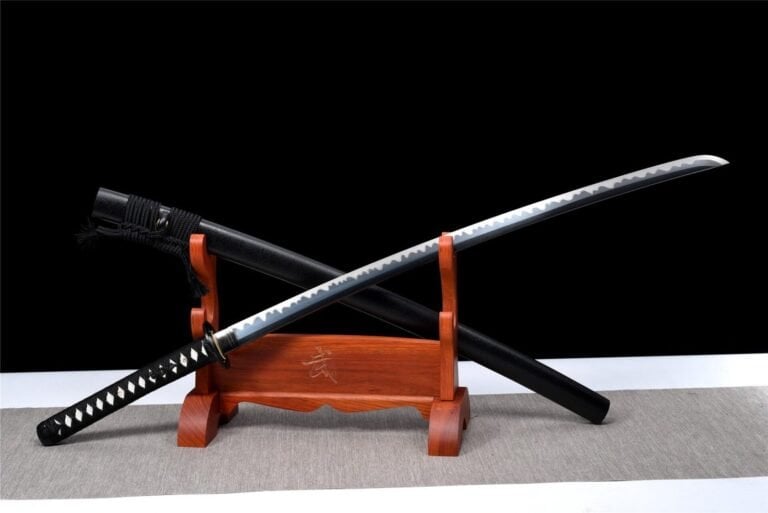 Katana Negra Hoja Blanca