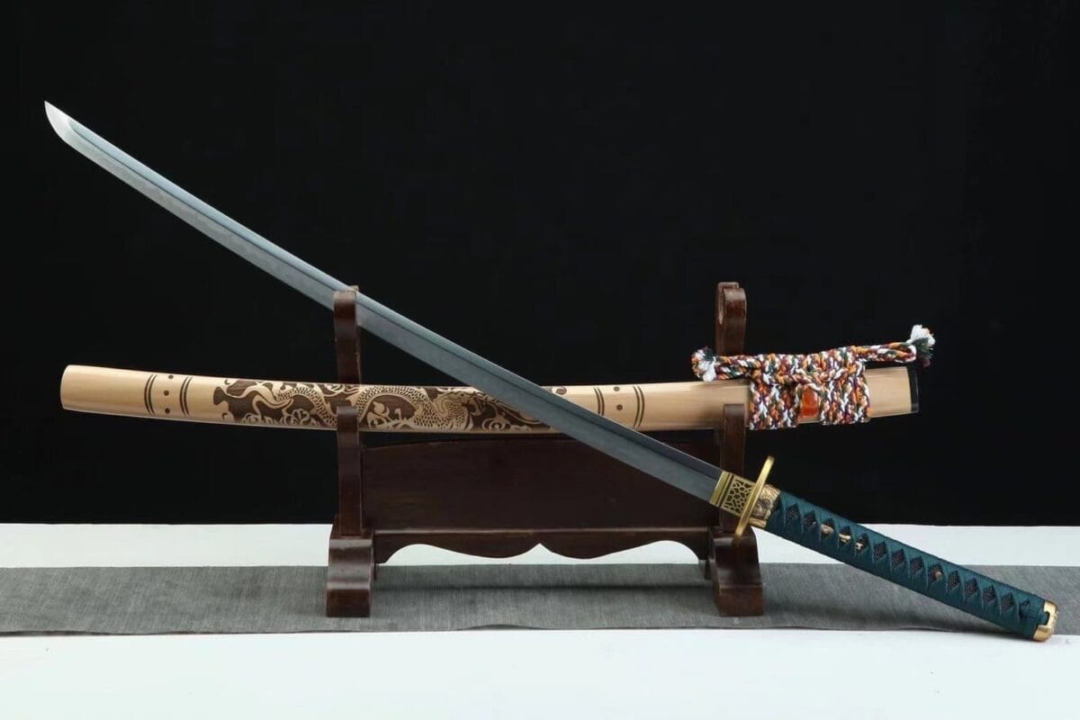 Katana Sable Verde, Hoja Afilada, Forjada a Mano