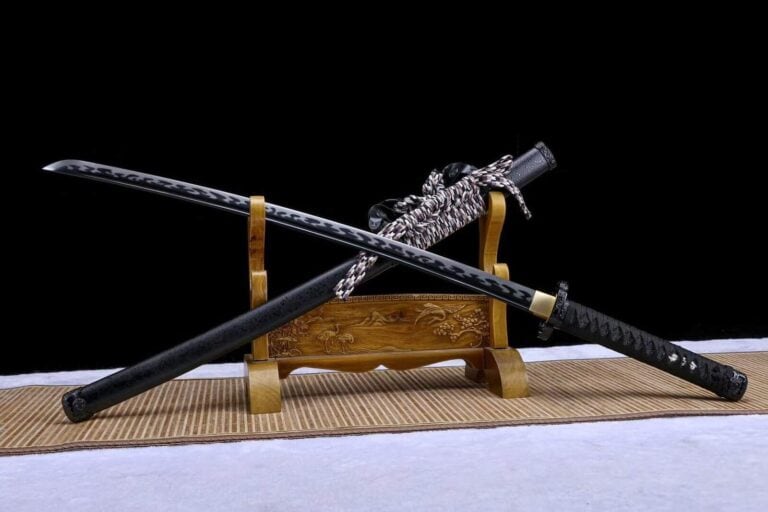 Katana Trébol Negro Yami