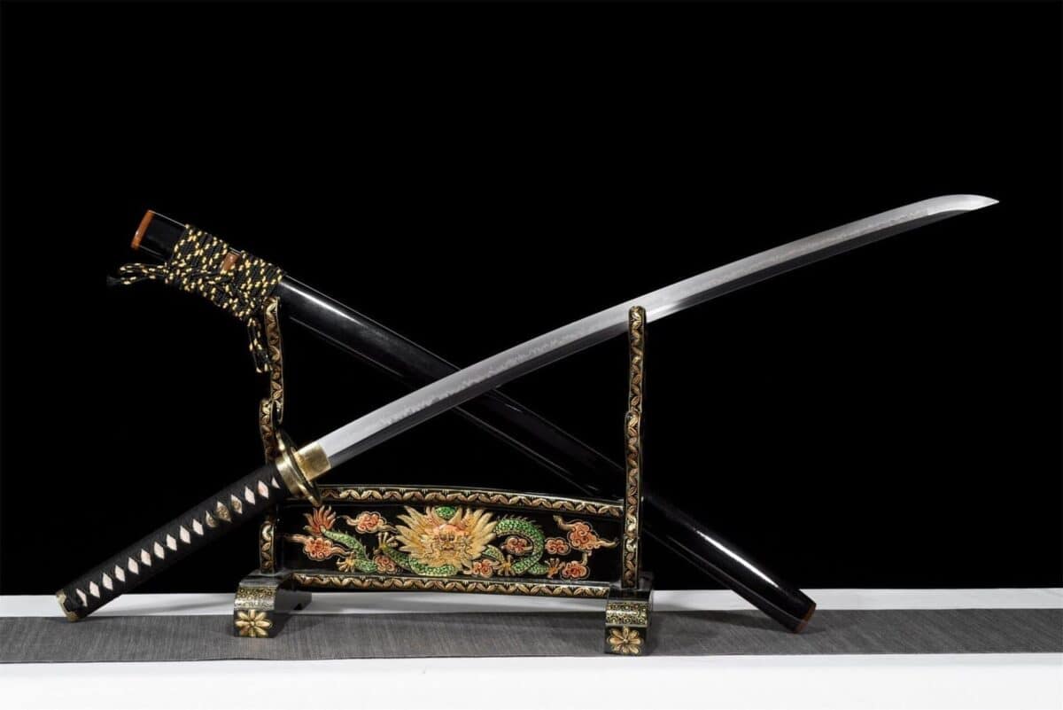 Espada Japonesa Blanca y Negra, Acero T10