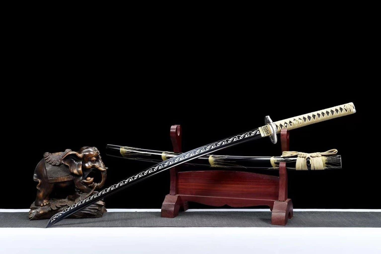 Katana Sable Hoja Negra